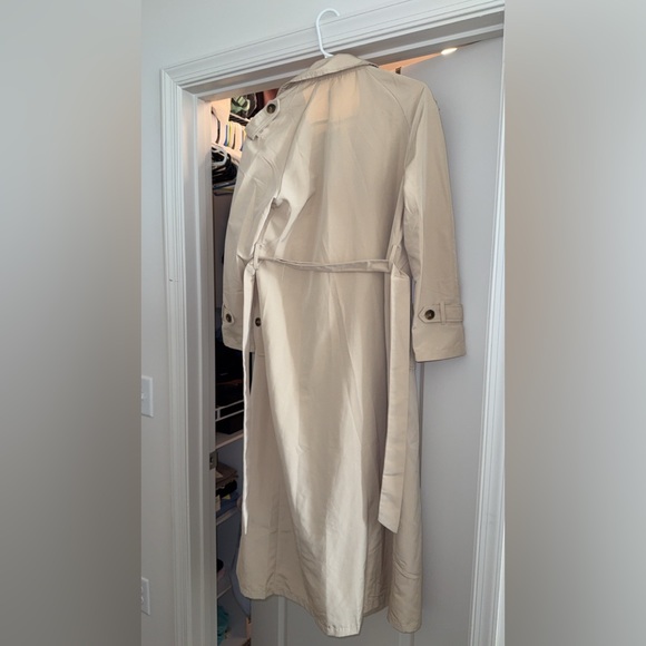 PrettyLittleThing Beige Trench Coat (NWT) - Picture 5 of 6